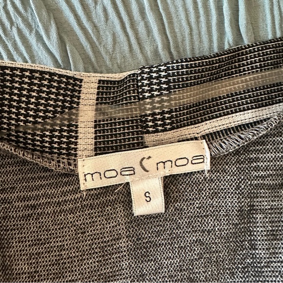 Moa Moa || black and white plaid sweater cardigan - Picture 4 of 5